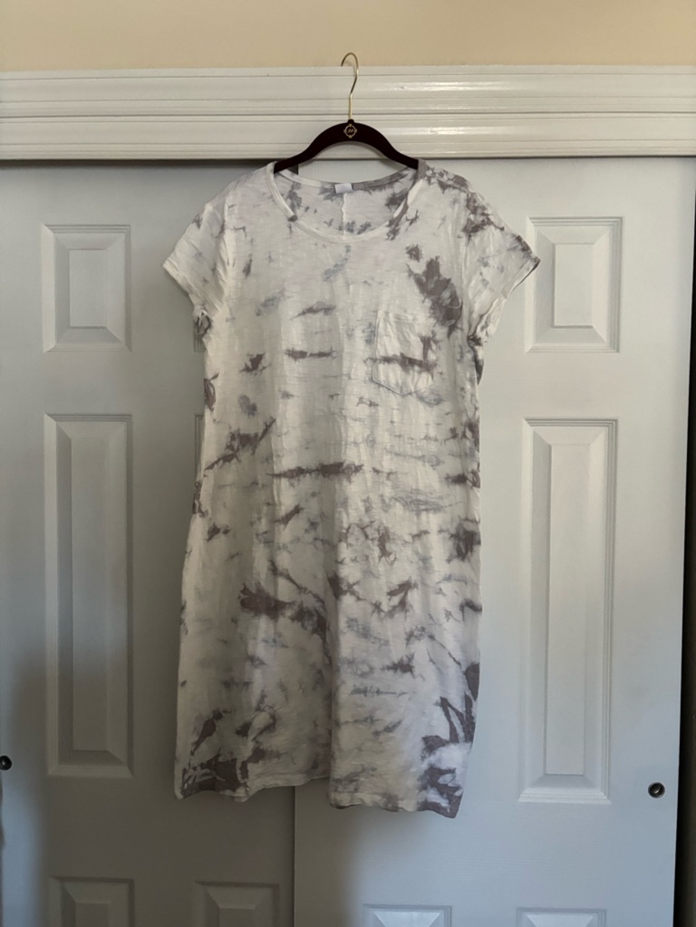 $10 🌺FLASH SALE, GAP White Tunic Dress with Gray Tie-Dye Accents